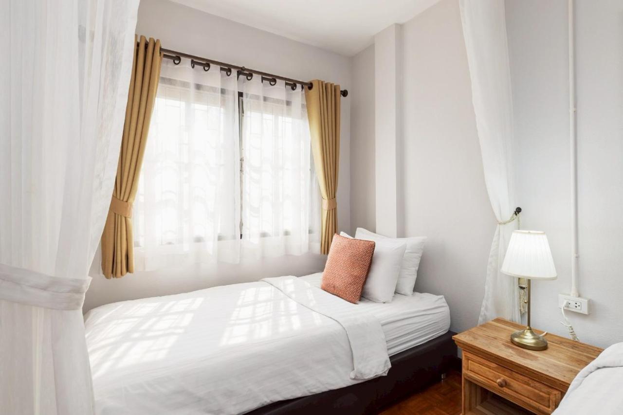 Baan Singharaj Hotell Chiang Mai Exteriör bild