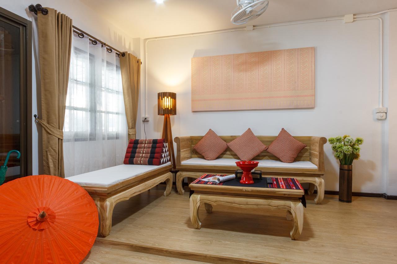 Baan Singharaj Hotell Chiang Mai Exteriör bild