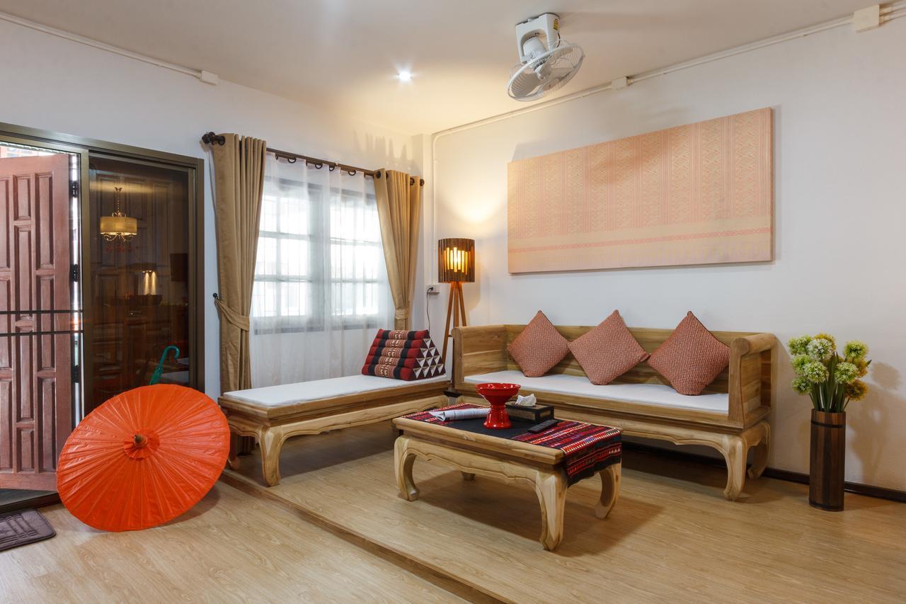Baan Singharaj Hotell Chiang Mai Exteriör bild